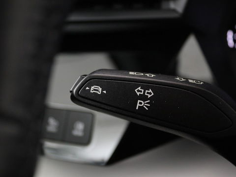 Audi A3 Sportback 30 TFSI Business edition Automaat | Trekhaak | Navigatie | Appel CarPlay | Cruise Control | DAB | LED | LMV