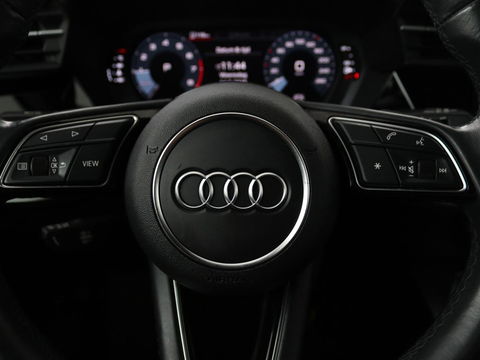 Audi A3 Sportback 30 TFSI Business edition Automaat | Trekhaak | Navigatie | Appel CarPlay | Cruise Control | DAB | LED | LMV