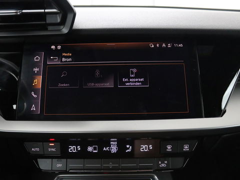 Audi A3 Sportback 30 TFSI Business edition Automaat | Trekhaak | Navigatie | Appel CarPlay | Cruise Control | DAB | LED | LMV