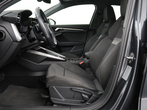 Audi A3 Sportback 30 TFSI Business edition Automaat | Trekhaak | Navigatie | Appel CarPlay | Cruise Control | DAB | LED | LMV