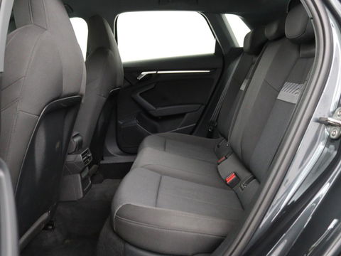 Audi A3 Sportback 30 TFSI Business edition Automaat | Trekhaak | Navigatie | Appel CarPlay | Cruise Control | DAB | LED | LMV