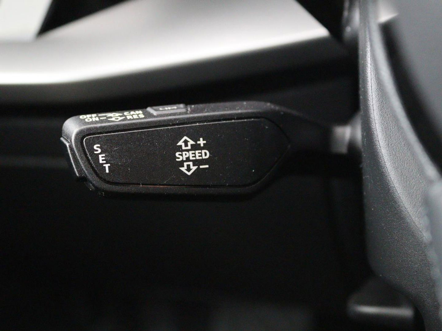 Audi A3 Sportback 30 TFSI Business edition Automaat | Trekhaak | Navigatie | Appel CarPlay | Cruise Control | DAB | LED | LMV