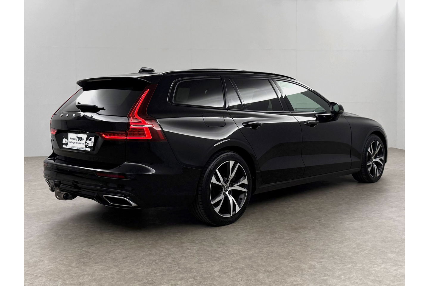 Volvo V60 2.0 T6 Recharge AWD R-Design 350PK Pano Trekhaak Camera Carplay LED Memory Navi Virtual Clima Cruise 18"LMV Leder PDC