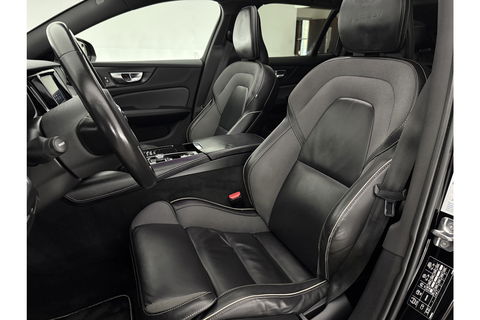 Volvo V60 2.0 T6 Recharge AWD R-Design 350PK Pano Trekhaak Camera Carplay LED Memory Navi Virtual Clima Cruise 18"LMV Leder PDC