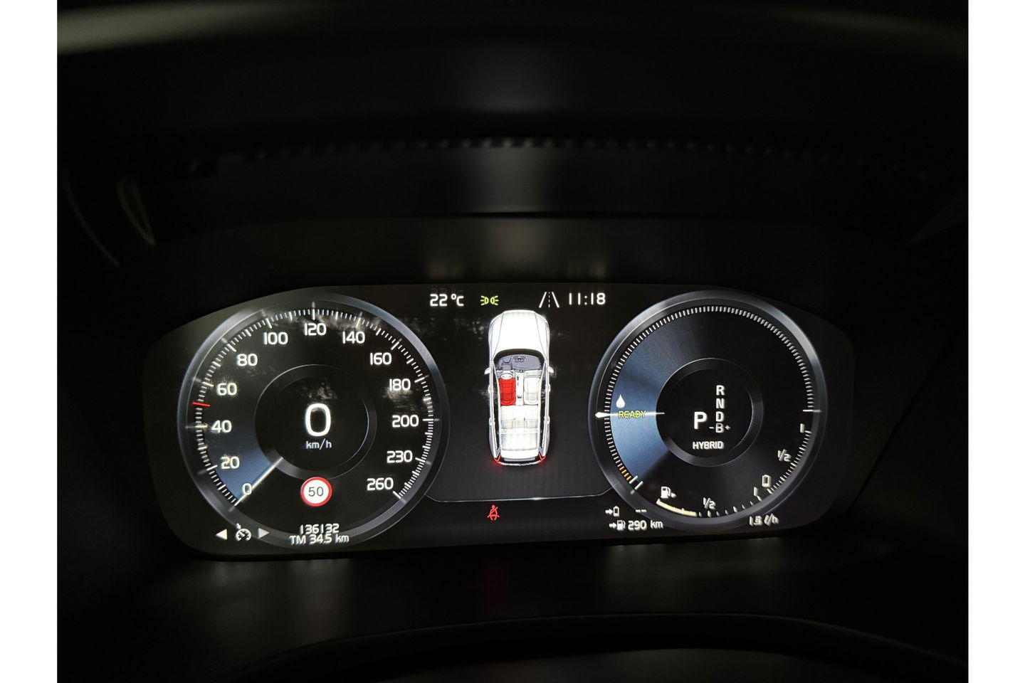 Volvo V60 2.0 T6 Recharge AWD R-Design 350PK Pano Trekhaak Camera Carplay LED Memory Navi Virtual Clima Cruise 18"LMV Leder PDC
