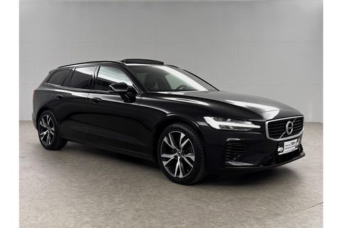 Volvo V60 2.0 T6 Recharge AWD R-Design 350PK Pano Trekhaak Camera Carplay LED Memory Navi Virtual Clima Cruise 18"LMV Leder PDC