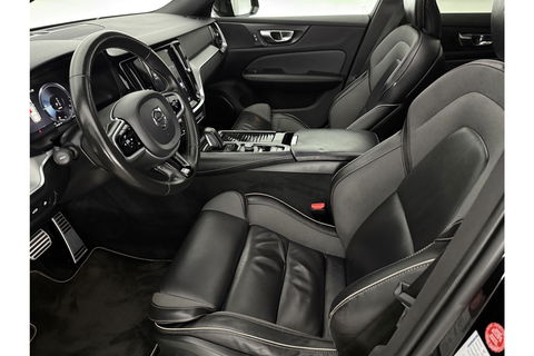 Volvo V60 2.0 T6 Recharge AWD R-Design 350PK Pano Trekhaak Camera Carplay LED Memory Navi Virtual Clima Cruise 18"LMV Leder PDC