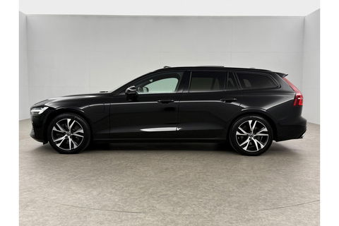 Volvo V60 2.0 T6 Recharge AWD R-Design 350PK Pano Trekhaak Camera Carplay LED Memory Navi Virtual Clima Cruise 18"LMV Leder PDC
