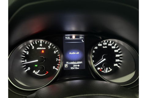 Nissan QASHQAI 1.2 Tekna 360 Camera Trekhaak LED Navi 19"LMV Clima Cruise PDC