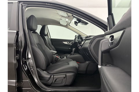 Nissan QASHQAI 1.2 Tekna 360 Camera Trekhaak LED Navi 19"LMV Clima Cruise PDC