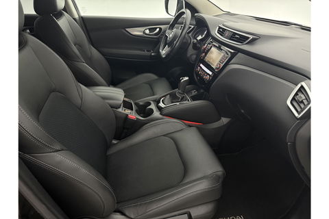 Nissan QASHQAI 1.2 Tekna 360 Camera Trekhaak LED Navi 19"LMV Clima Cruise PDC