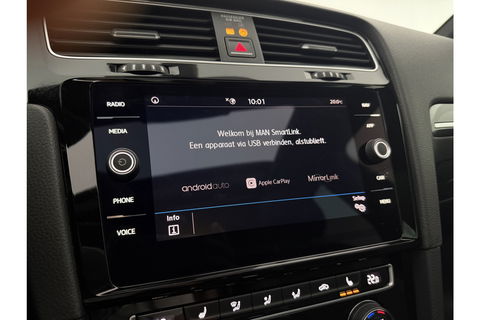 Volkswagen Golf 1.5 TSI 150PK R-line | APK tot 01-2027 | DSG Pano LED Camera Virtual Carplay Clima Cruise Trekhaak Navi PDC 17"LMV