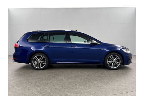 Volkswagen Golf 1.5 TSI 150PK R-line | APK tot 01-2027 | DSG Pano LED Camera Virtual Carplay Clima Cruise Trekhaak Navi PDC 17"LMV