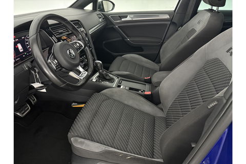Volkswagen Golf 1.5 TSI 150PK R-line | APK tot 01-2027 | DSG Pano LED Camera Virtual Carplay Clima Cruise Trekhaak Navi PDC 17"LMV