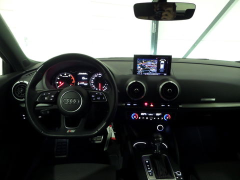 Audi A3 Sportback 1.5 TFSI CoD Sport S-Line Edition "Origineel NL!" Automaat! Pano Xenon-LED, van 1e eigenaar in zeer nette staat!