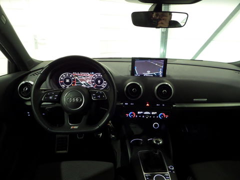 Audi A3 Sportback 30 TFSI Advance Sport "Origineel NL!" 2X S-Line Virtual Full-LED Stoelverwarming, van 2e eigenaar in nieuwstaat!
