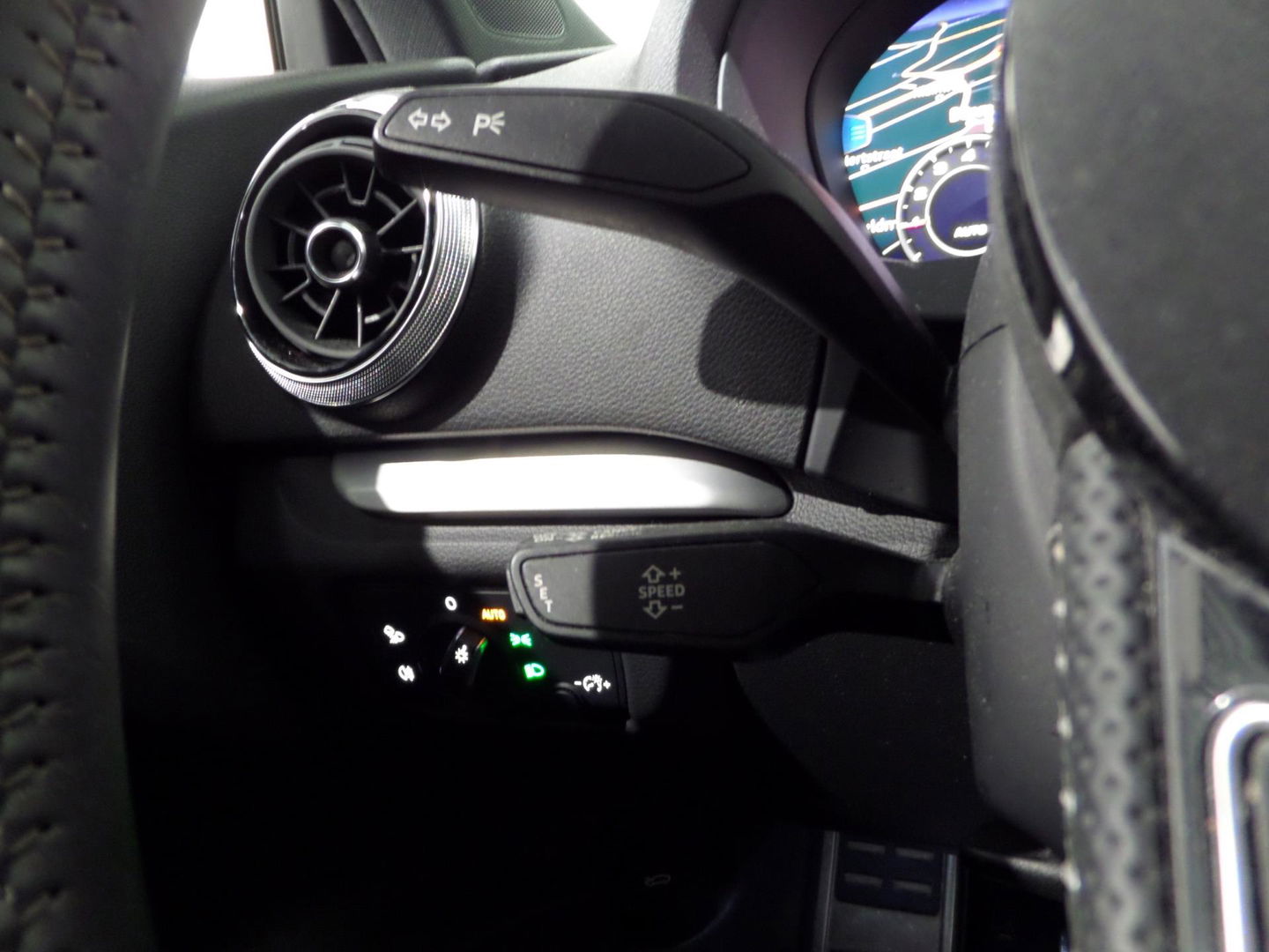 Audi A3 Sportback 30 TFSI Advance Sport "Origineel NL!" 2X S-Line Virtual Full-LED Stoelverwarming, van 2e eigenaar in nieuwstaat!