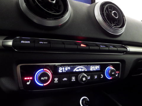 Audi A3 Sportback 30 TFSI Advance Sport "Origineel NL!" 2X S-Line Virtual Full-LED Stoelverwarming, van 2e eigenaar in nieuwstaat!