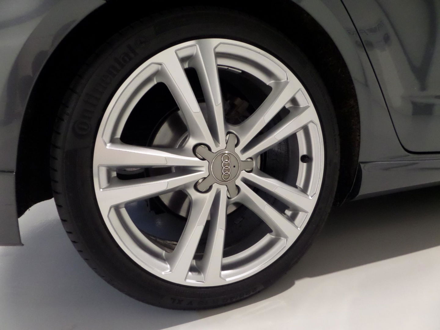 Audi A3 Sportback 30 TFSI Advance Sport "Origineel NL!" 2X S-Line Virtual Full-LED Stoelverwarming, van 2e eigenaar in nieuwstaat!