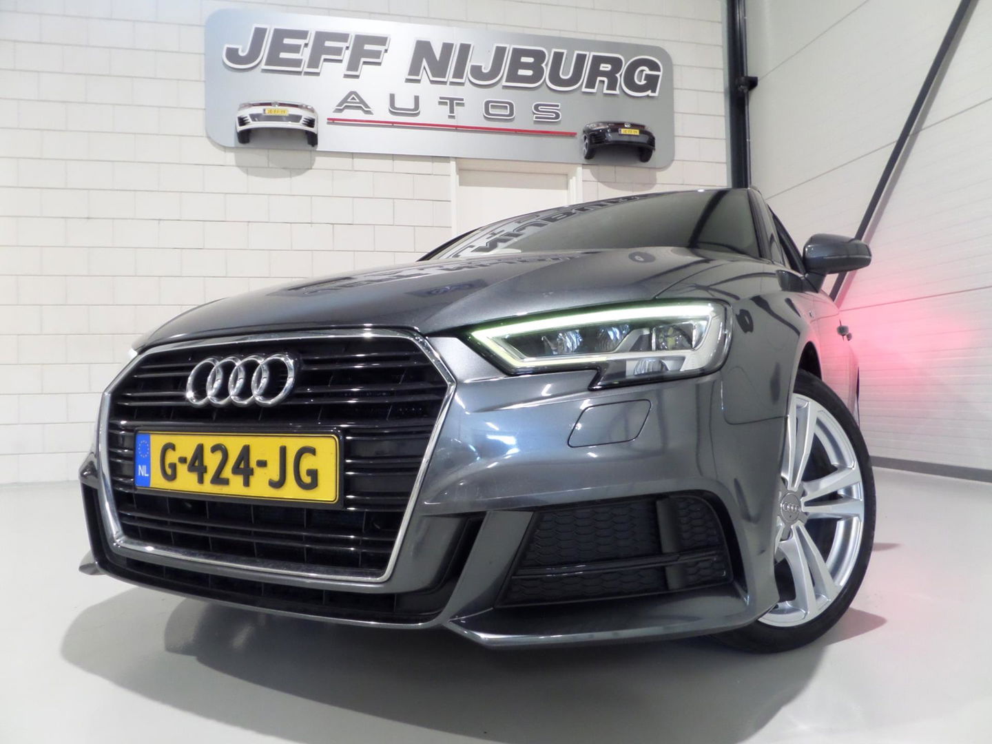 Audi A3 Sportback 30 TFSI Advance Sport "Origineel NL!" 2X S-Line Virtual Full-LED Stoelverwarming, van 2e eigenaar in nieuwstaat!