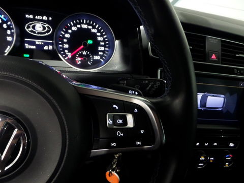 Volkswagen Golf 1.4 TSI GTE DSG "Origineel NL!" Trekhaak Apple-Carplay Camera Full-LED Parkeersens, van 2e eigenaar in nieuwstaat!