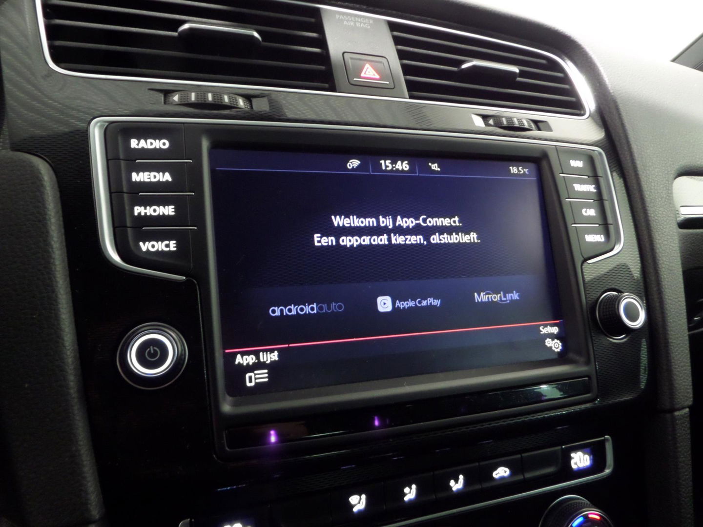 Volkswagen Golf 1.4 TSI GTE DSG "Origineel NL!" Trekhaak Apple-Carplay Camera Full-LED Parkeersens, van 2e eigenaar in nieuwstaat!