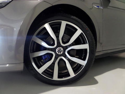 Volkswagen Golf 1.4 TSI GTE DSG "Origineel NL!" Trekhaak Apple-Carplay Camera Full-LED Parkeersens, van 2e eigenaar in nieuwstaat!
