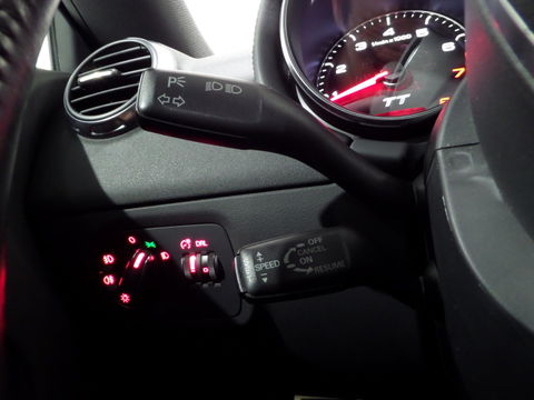 Audi TT 2.0 TFSI Pro Line "Origineel NL!" Automaat ! Youngtimer! Leer Navigatie Xenon, van 3e eigenaar in ZEER nette staat !