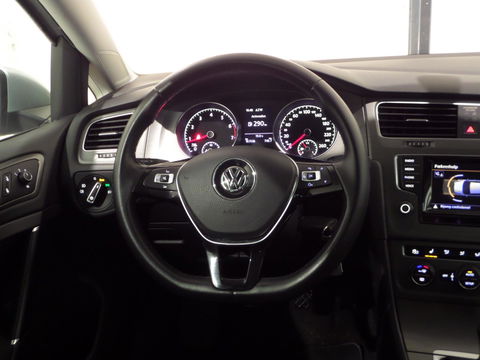 Volkswagen Golf 1.2 TSI Highline Stoelverwarming Navigatie Bluetooth Cruise-control Parkeersensoren