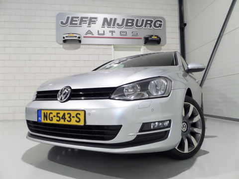 Volkswagen Golf 1.2 TSI Highline Stoelverwarming Navigatie Bluetooth Cruise-control Parkeersensoren