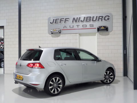 Volkswagen Golf 1.2 TSI Highline Stoelverwarming Navigatie Bluetooth Cruise-control Parkeersensoren