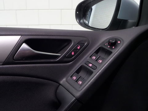 Volkswagen Golf 1.4 TSI 122PK DSG Automaat! "Origineel NL!" Youngtimer! Navigatie Bluetooth, van 2e eigenaar in uniek mooie staat!
