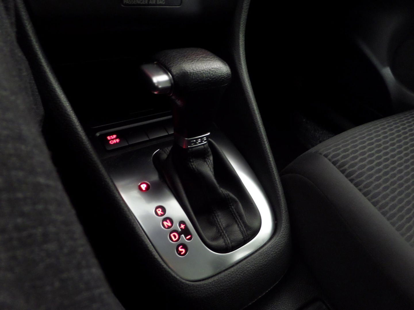 Volkswagen Golf 1.4 TSI 122PK DSG Automaat! "Origineel NL!" Youngtimer! Navigatie Bluetooth, van 2e eigenaar in uniek mooie staat!