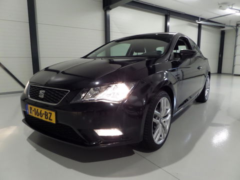 SEAT Leon SC 1.2 TSI Bluetooth 18"Velgen Climatronic Nieuwe-APK, van 3e eigenaar in ZEER nette staat !