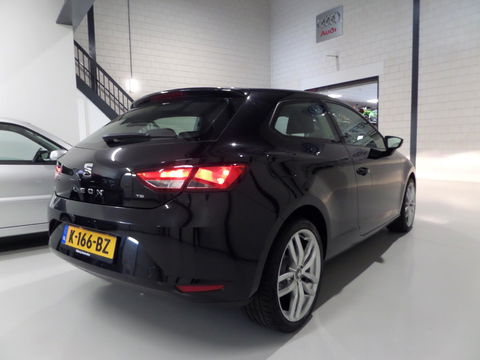 SEAT Leon SC 1.2 TSI Bluetooth 18"Velgen Climatronic Nieuwe-APK, van 3e eigenaar in ZEER nette staat !