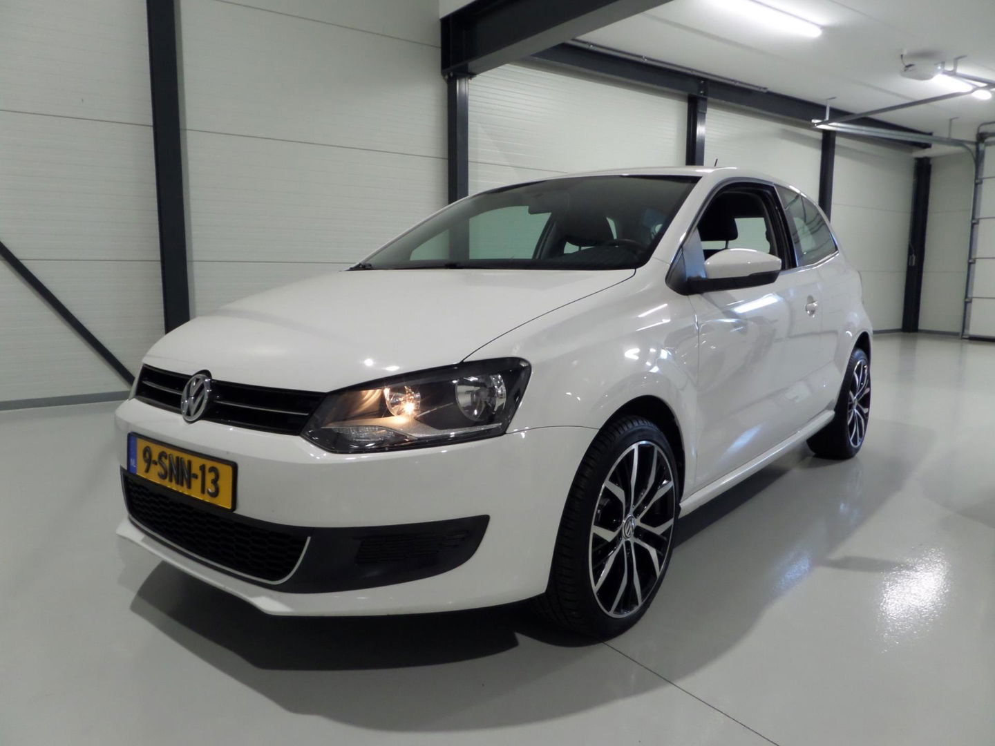 Volkswagen Polo 1.2 TSI BlueMotion Edition "Origineel NL!" Bluetooth 17"Velgen Airco, van 3e eigenaar in zeer nette staat !