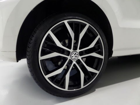 Volkswagen Polo 1.2 TSI BlueMotion Edition "Origineel NL!" Bluetooth 17"Velgen Airco, van 3e eigenaar in zeer nette staat !
