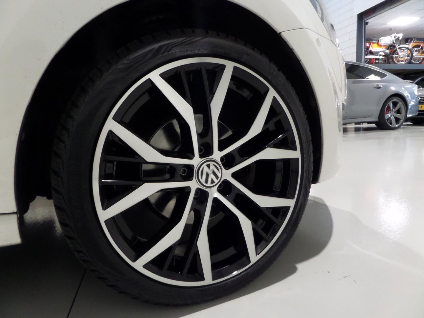 Volkswagen Polo 1.2 TSI BlueMotion Edition "Origineel NL!" Bluetooth 17"Velgen Airco, van 3e eigenaar in zeer nette staat !