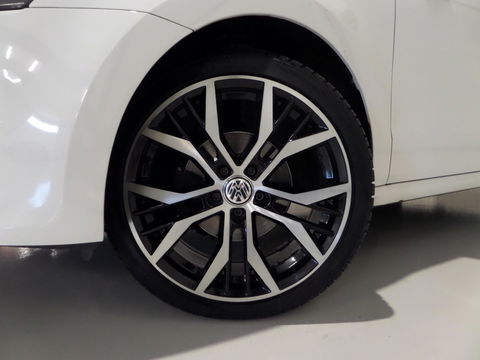 Volkswagen Polo 1.2 TSI BlueMotion Edition "Origineel NL!" Bluetooth 17"Velgen Airco, van 3e eigenaar in zeer nette staat !