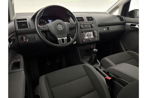 Volkswagen Touran 1.2 TSI | 7 Persoons | Clima Cruisecontrol 17"LMV Parkeersensoren