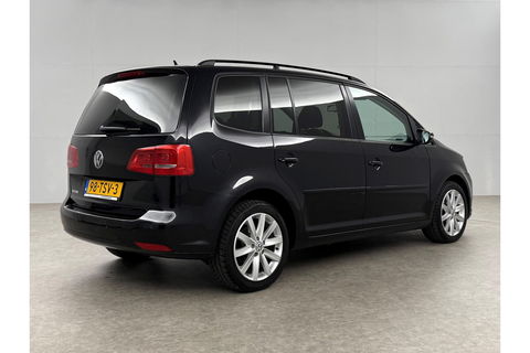 Volkswagen Touran 1.2 TSI | 7 Persoons | Clima Cruisecontrol 17"LMV Parkeersensoren