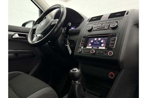 Volkswagen Touran 1.2 TSI | 7 Persoons | Clima Cruisecontrol 17"LMV Parkeersensoren