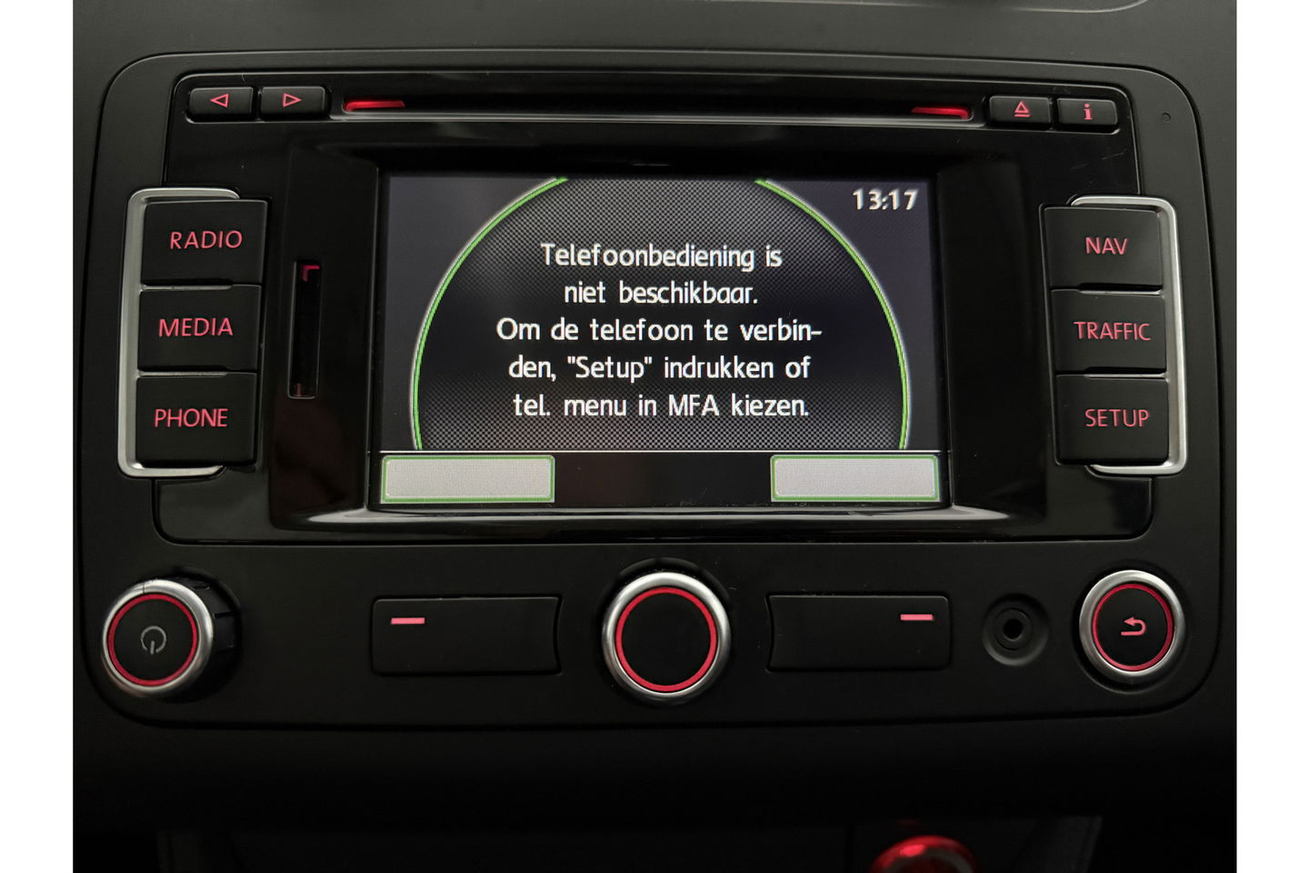 Volkswagen Touran 1.2 TSI | 7 Persoons | Clima Cruisecontrol 17"LMV Parkeersensoren