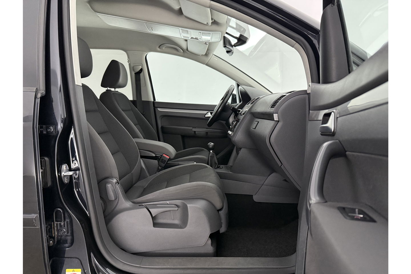 Volkswagen Touran 1.2 TSI | 7 Persoons | Clima Cruisecontrol 17"LMV Parkeersensoren