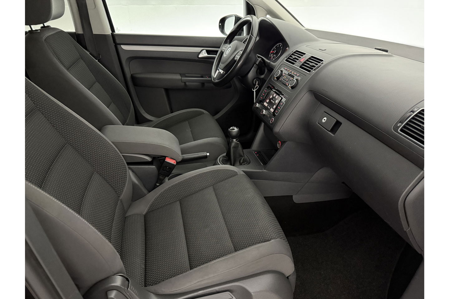 Volkswagen Touran 1.2 TSI | 7 Persoons | Clima Cruisecontrol 17"LMV Parkeersensoren