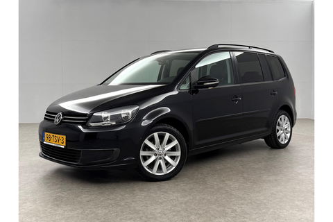 Volkswagen Touran 1.2 TSI | 7 Persoons | Clima Cruisecontrol 17"LMV Parkeersensoren