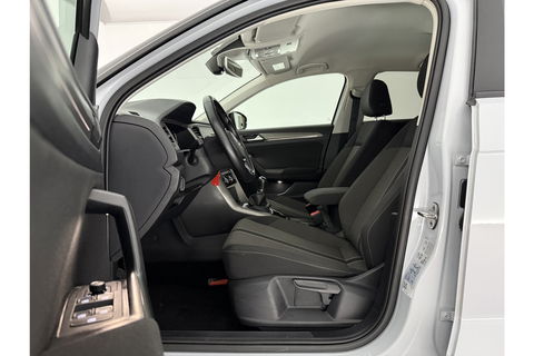 Volkswagen T-Roc 1.0 TSI Style Business LED Carplay Clima ACC Virtual Parelmoer 17"LMV Navigatie Parkeersensoren