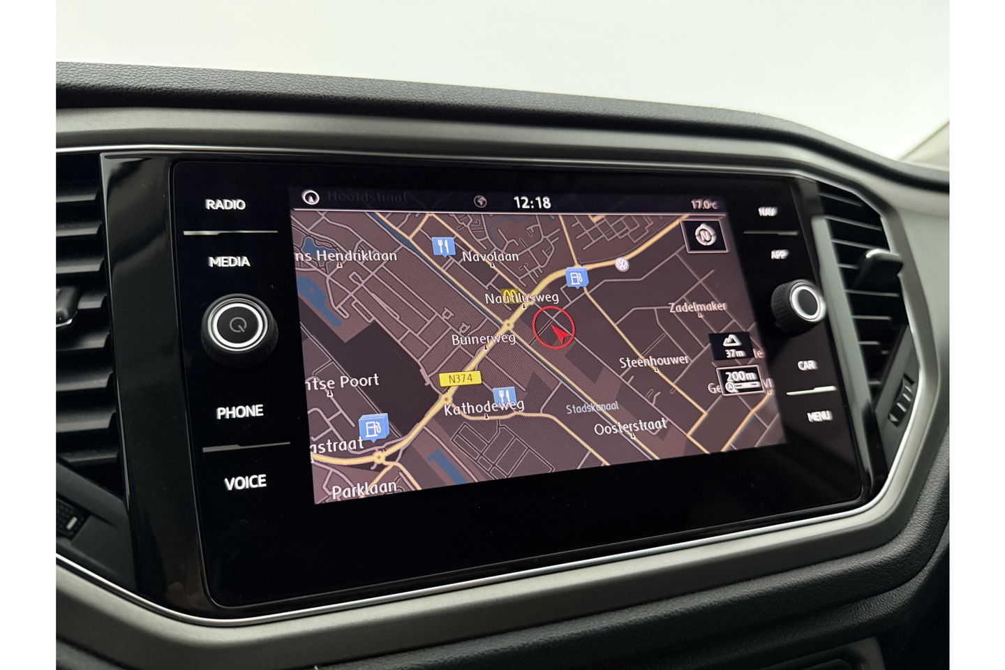 Volkswagen T-Roc 1.0 TSI Style Business LED Carplay Clima ACC Virtual Parelmoer 17"LMV Navigatie Parkeersensoren