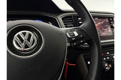 Volkswagen T-Roc 1.0 TSI Style Business LED Carplay Clima ACC Virtual Parelmoer 17"LMV Navigatie Parkeersensoren