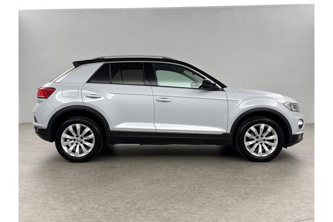 Volkswagen T-Roc 1.0 TSI Style Business LED Carplay Clima ACC Virtual Parelmoer 17"LMV Navigatie Parkeersensoren